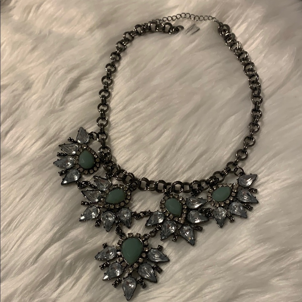 Elegant Silver and Green Statement Necklace